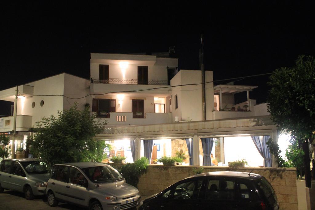 B&B Scoglio Di Pirro Climatizzato A 150 M Dalle Spiagge Salentine トッレ・サン・ジョヴァンニ・ウジェント エクステリア 写真